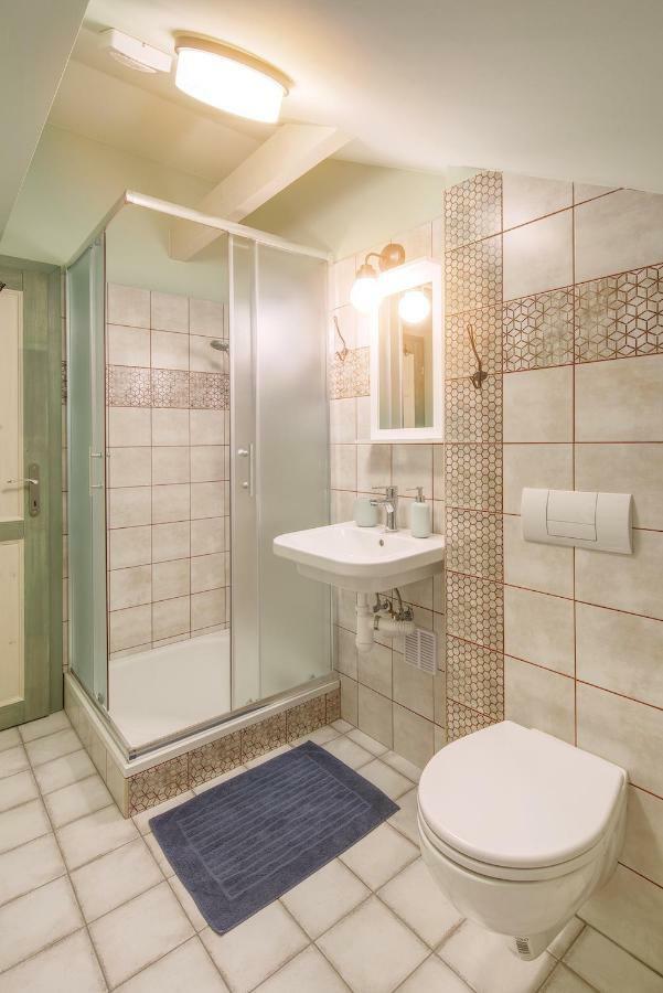 Zeleny Statek Apartment Bzova Luaran gambar